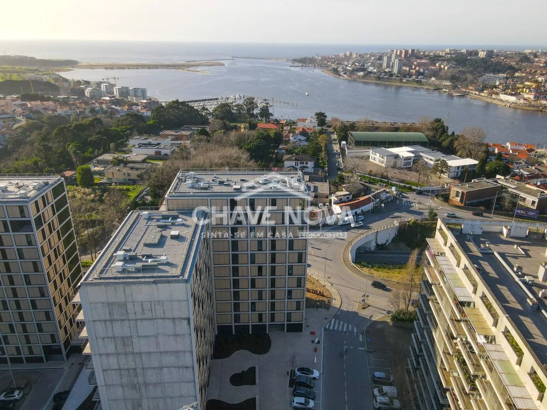 Apartment in Santa Marinha e Sao Pedro da Afurada, Porto District, Portugal 1 - 17081401