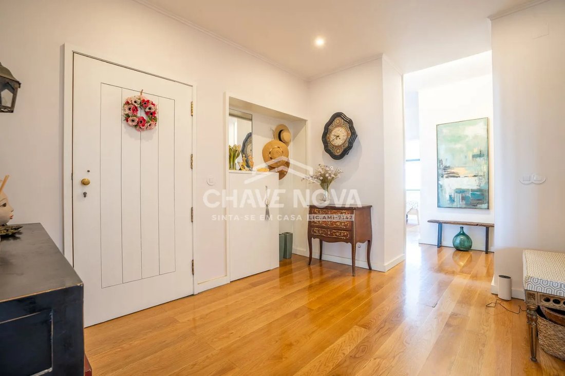 Apartment in Lordelo do Ouro e Massarelos, Porto District, Portugal 2 - 17080345