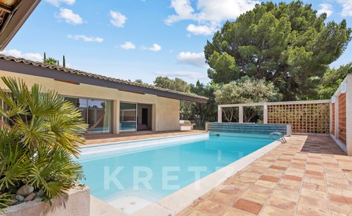 House in Nord, Sanary-sur-Mer, France 1