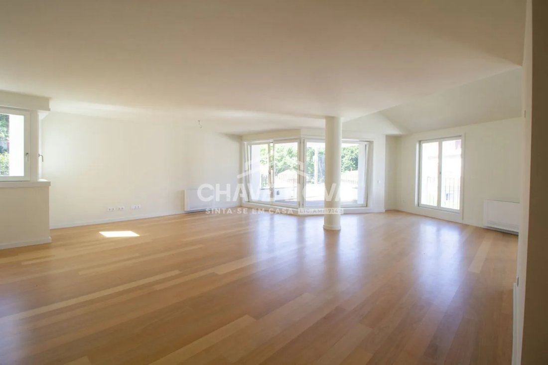 Apartment in Aldoar, Foz do Douro e Nevogilde, Porto District, Portugal 1 - 17079479