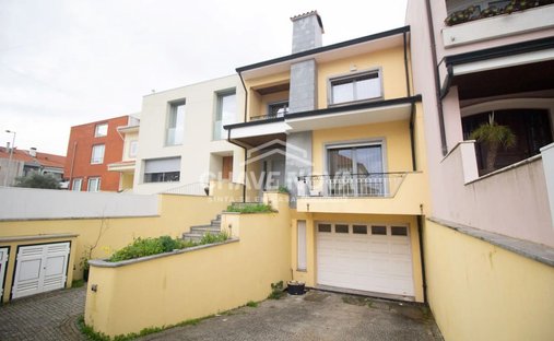Townhouse in Matosinhos e Leca da Palmeira, Porto District, Portugal 1