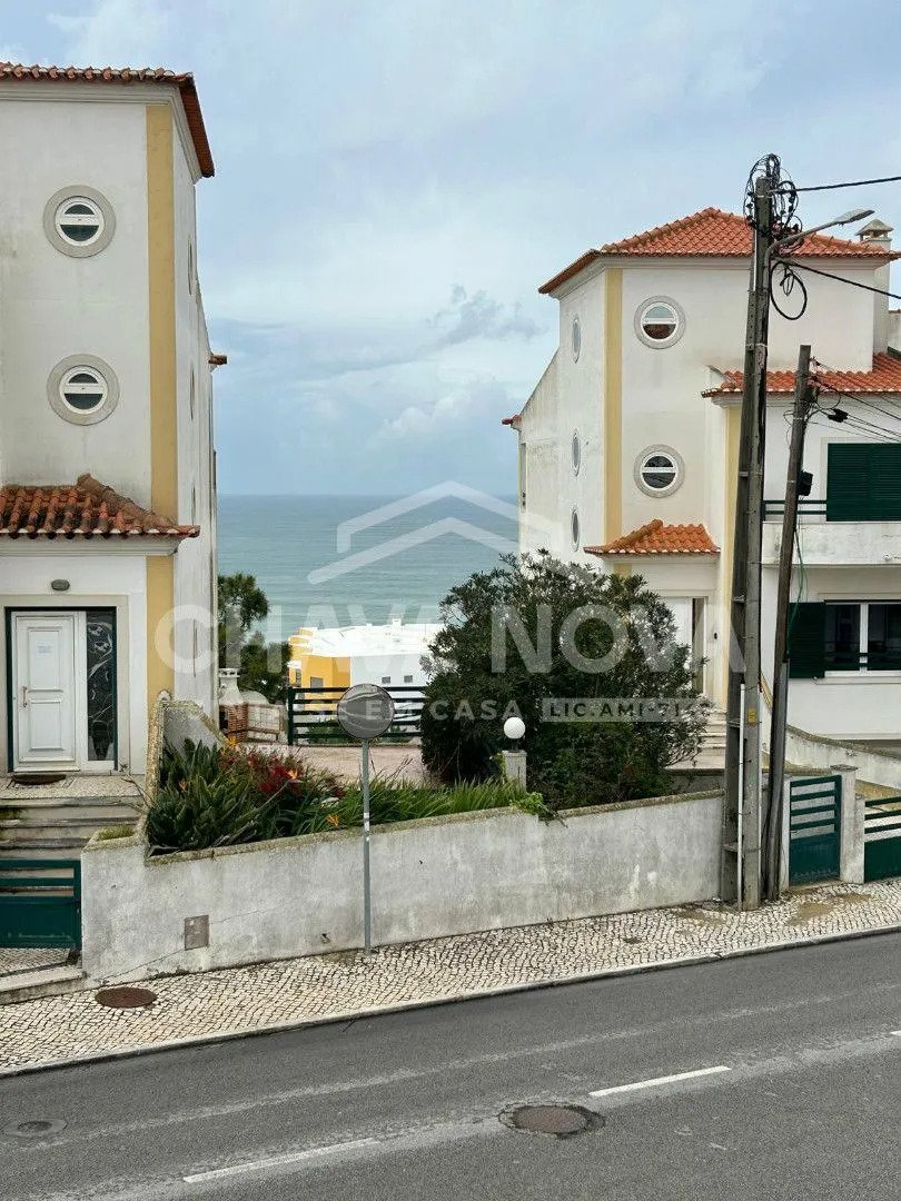 Townhouse in Ericeira, Lisbon, Portugal 3 - 17080472