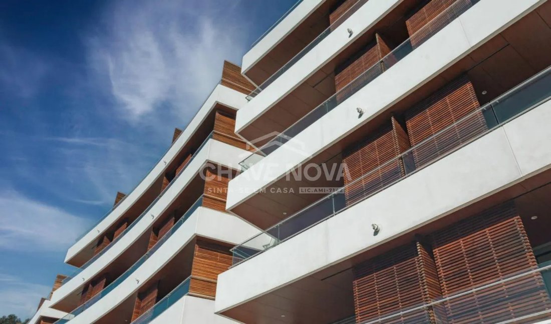 Apartment in Lordelo do Ouro e Massarelos, Porto District, Portugal 1 - 17079542