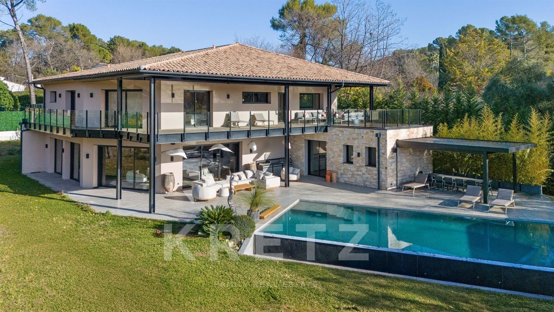 House in Mougins, Provence-Alpes-Côte d'Azur, France 1 - 16914971