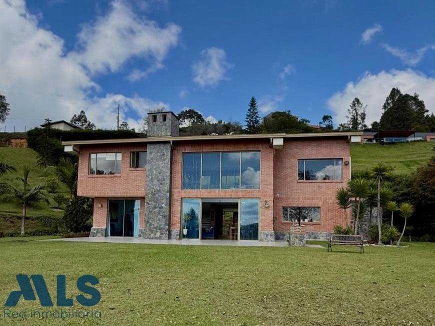 House in Envigado, Retiro, Colombia 2 - 17075147
