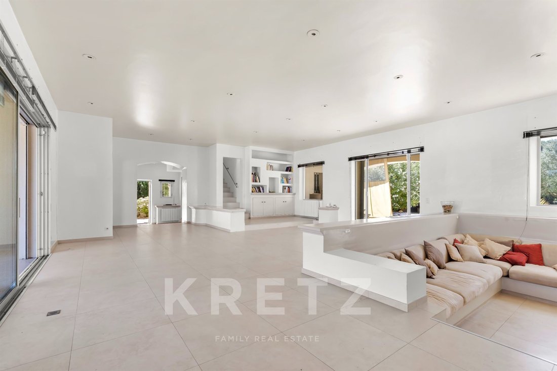 House in Zone Est Diffuse, Saint-Tropez, France 5 - 16569762