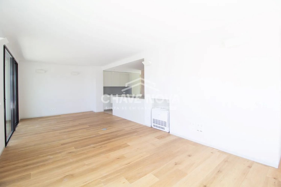 Apartment in Santa Marinha e Sao Pedro da Afurada, Porto District, Portugal 2 - 17080691