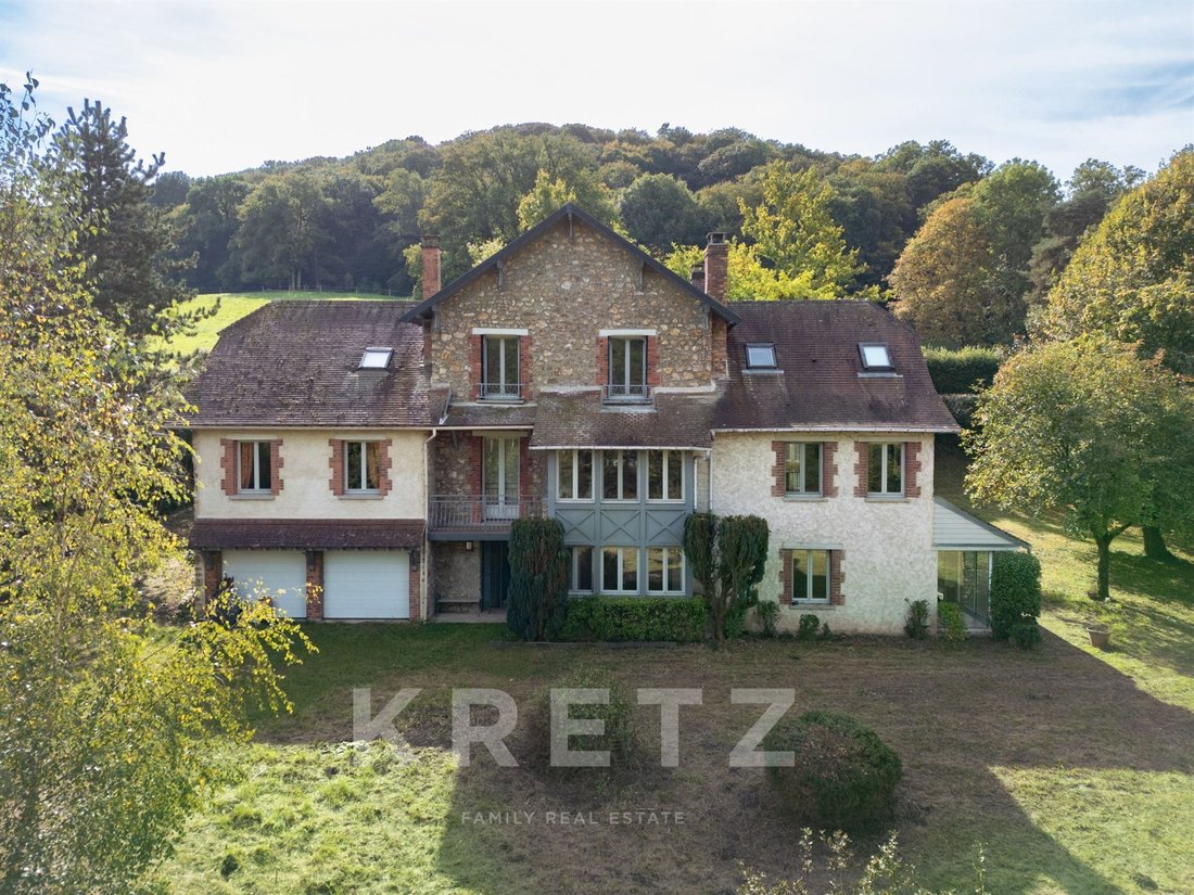 House in Milon-la-Chapelle, Ile-de-France, France 2 - 16325121