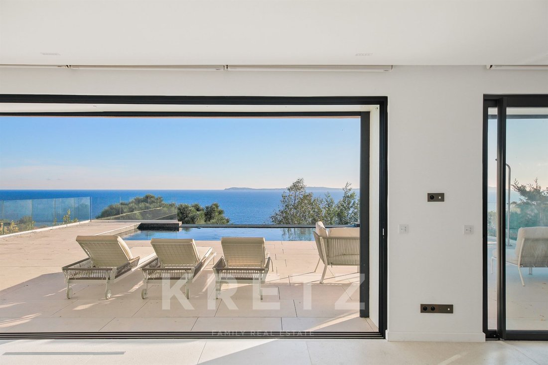 Villa in Rayol-Canadel-sur-Mer, Provence-Alpes-Côte d'Azur, France 4 - 16815375