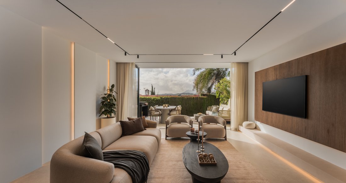 Townhouse in Nueva Andalucia, Marbella, Spain 2 - 17079288