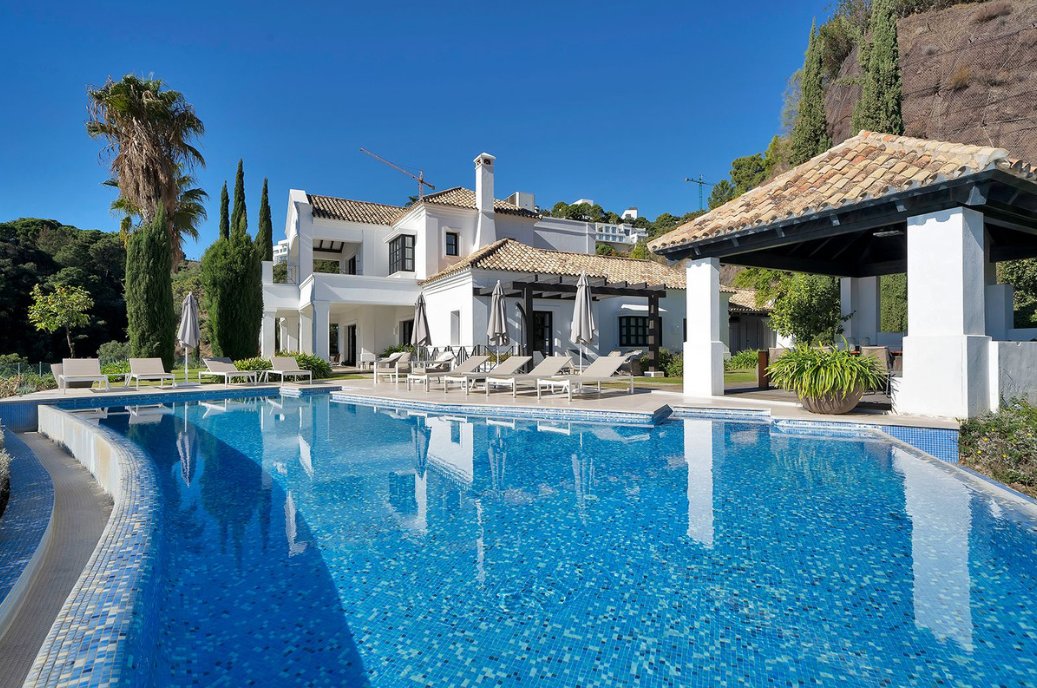 Villa in Marbella, Andalusia, Spain 1 - 17082629