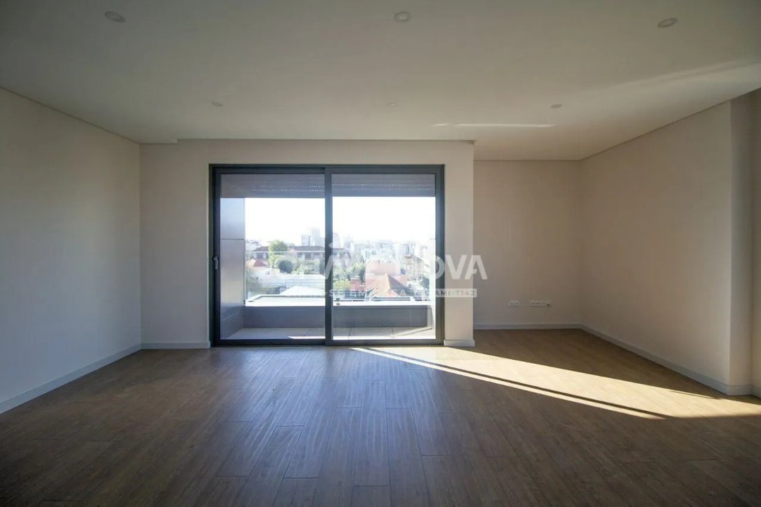 Apartment in Cedofeita, Santo Ildefonso, Se, Miragaia, Sao Nicolau e Vitoria, Porto District, Portugal 4 - 17078051