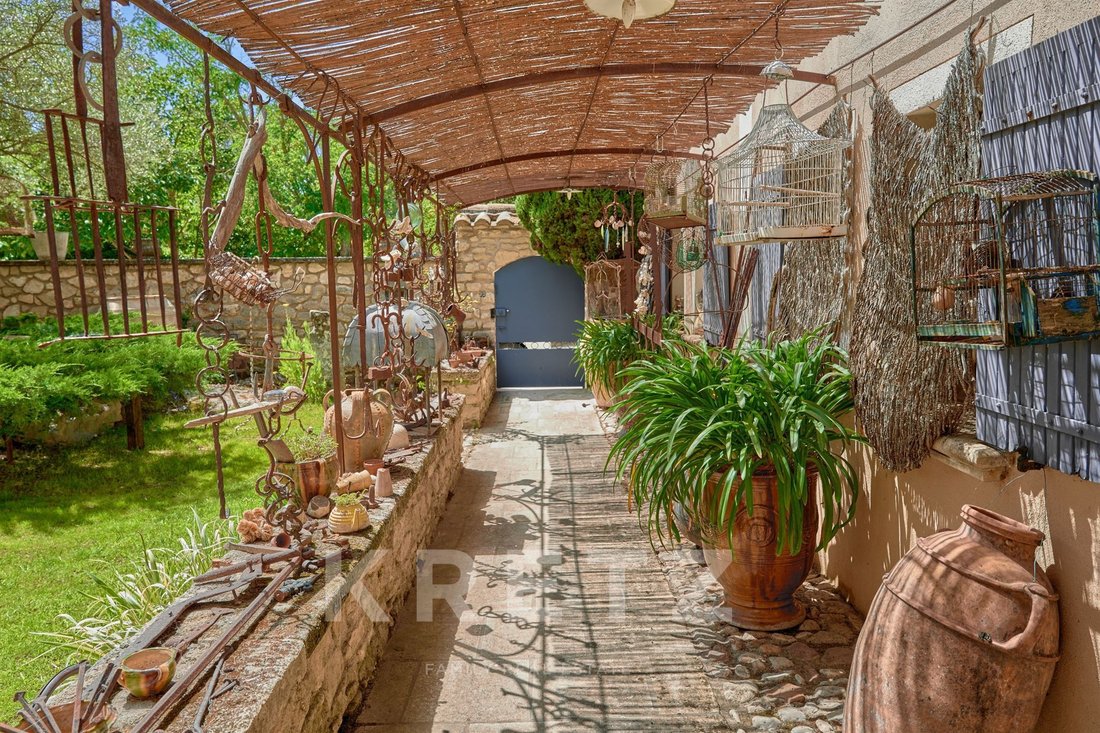House in Cheval-Blanc, Provence-Alpes-Côte d'Azur, France 5 - 16155318