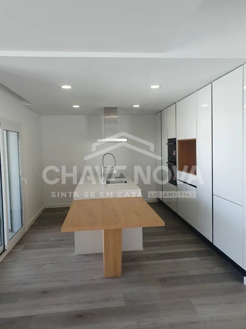 Apartment in Corroios, Setubal, Portugal 5 - 17080825