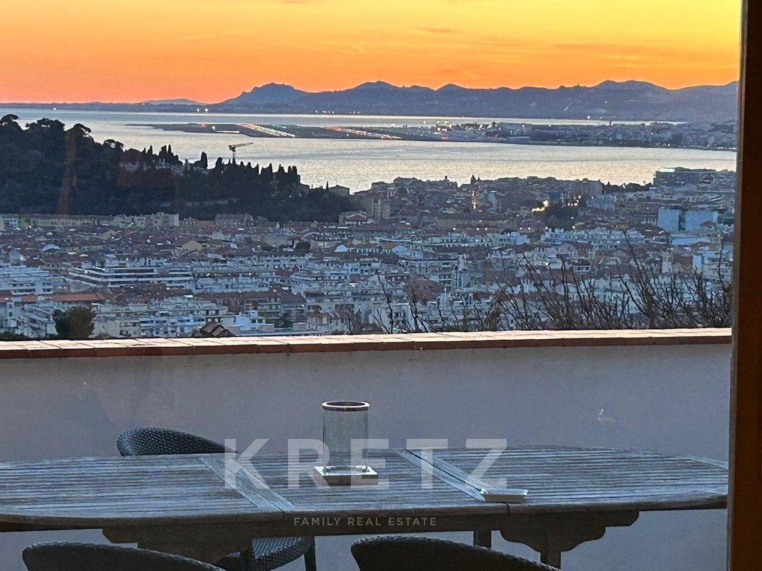 Villa in Nice, Provence-Alpes-Côte d'Azur, France 3 - 15241204