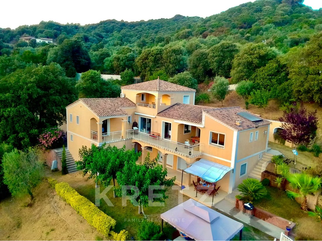 House in Granace, Corsica, France 2 - 16734133