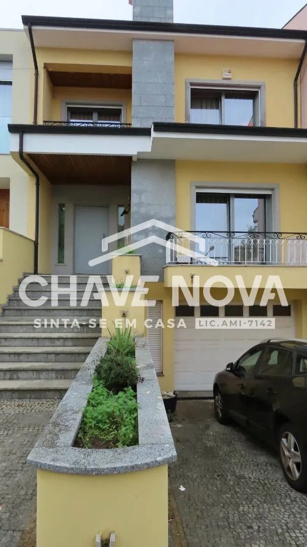 Townhouse in Matosinhos e Leca da Palmeira, Porto District, Portugal 2 - 17078719