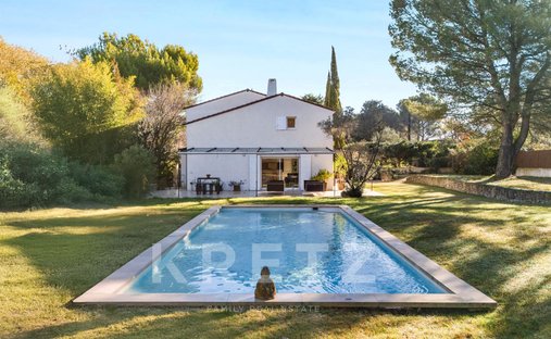 Villa in Granettes-Jauberte-Sainte Anne, Aix-en-Provence, France 1