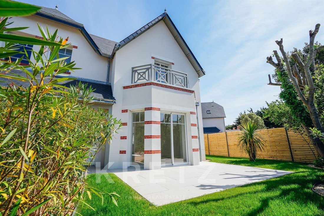 House in Le Pouliguen, Pays de la Loire, France 1 - 15679536