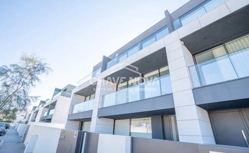 Townhouse in Canidelo, Porto District, Portugal 1