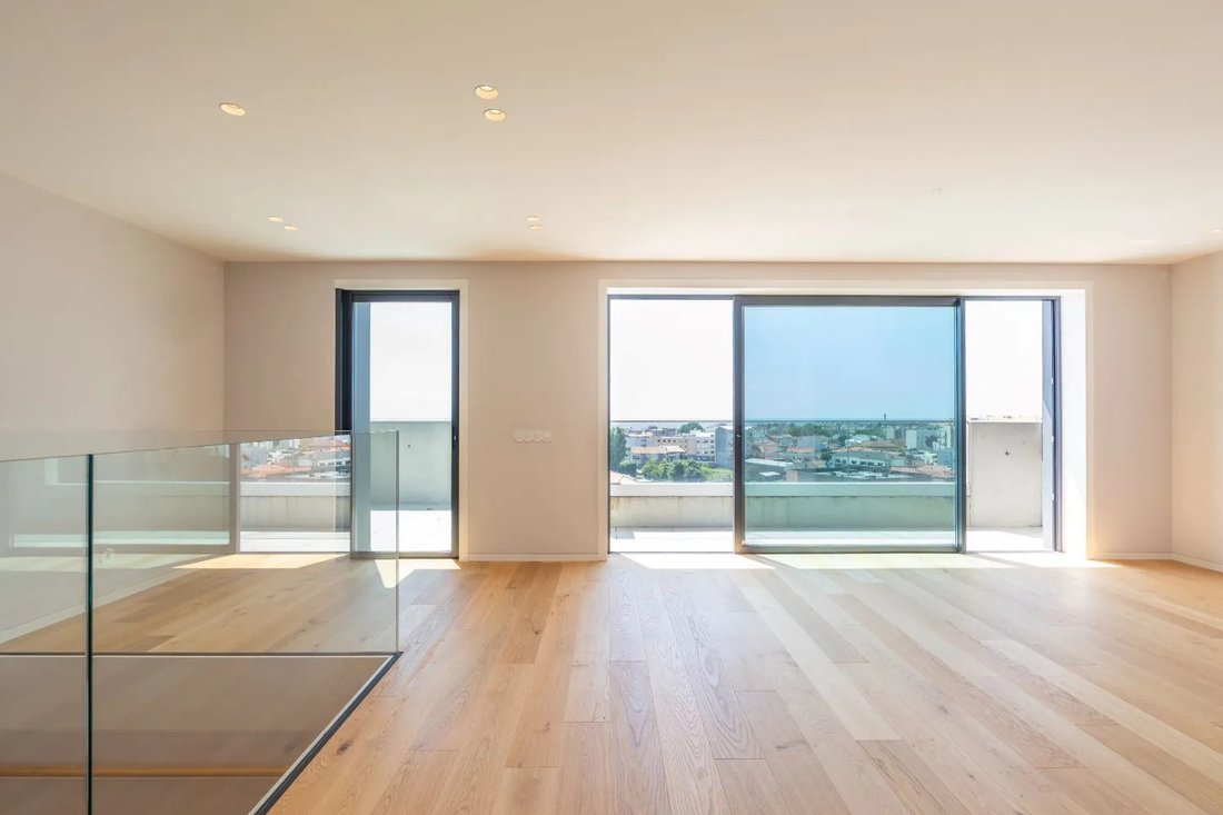 Apartment in Matosinhos e Leca da Palmeira, Porto District, Portugal 1 - 17079094