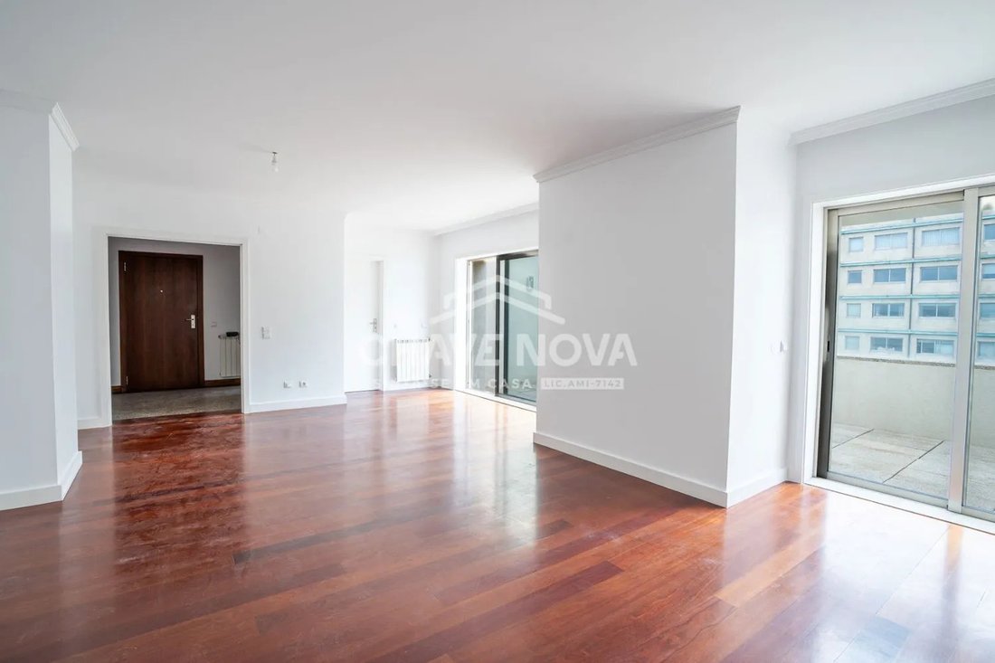 Apartment in Matosinhos e Leca da Palmeira, Porto District, Portugal 5 - 17081239