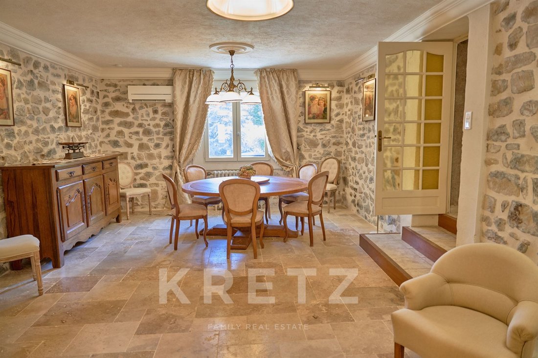 Estate in Vogue, Auvergne-Rhône-Alpes, France 4 - 16155355