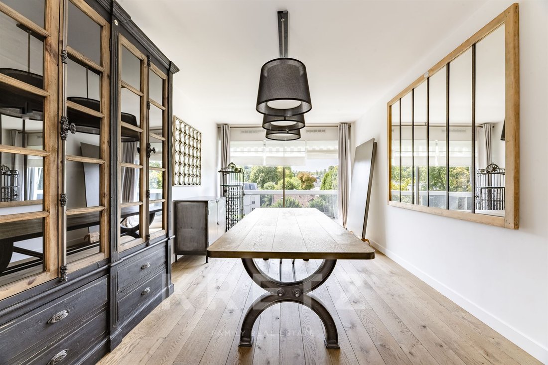 Apartment in Saint-Cloud, Ile-de-France, France 2 - 15996083