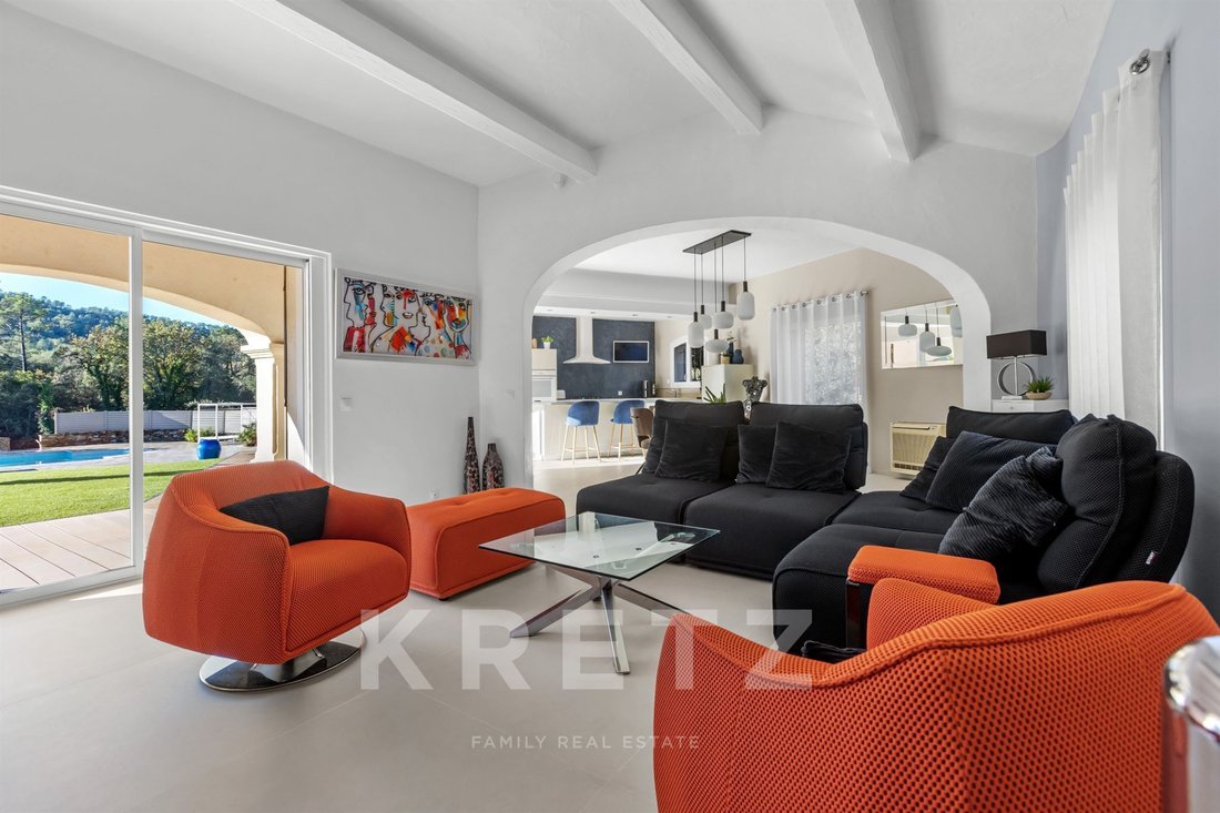 House in Ville-Les Saquedes-Le Bouillonnet, Sainte-Maxime, France 4 - 16969073