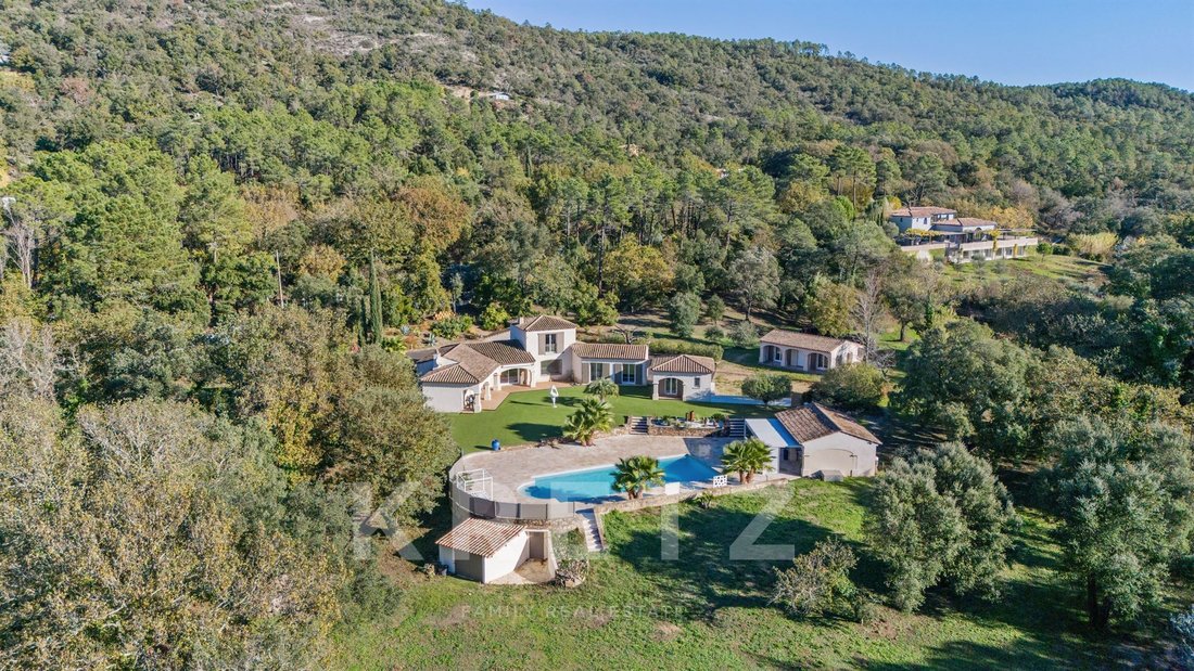 House in Ville-Les Saquedes-Le Bouillonnet, Sainte-Maxime, France 2 - 16969073