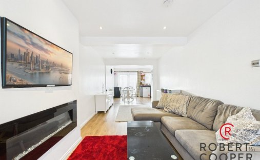 House in Kingsend, Hillingdon, England 1