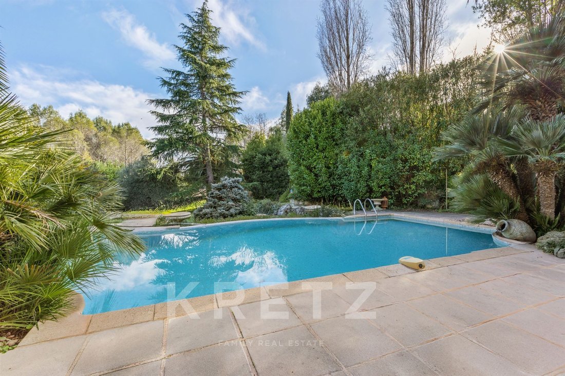 Villa in Mougins, Provence-Alpes-Côte d'Azur, France 2 - 16838650