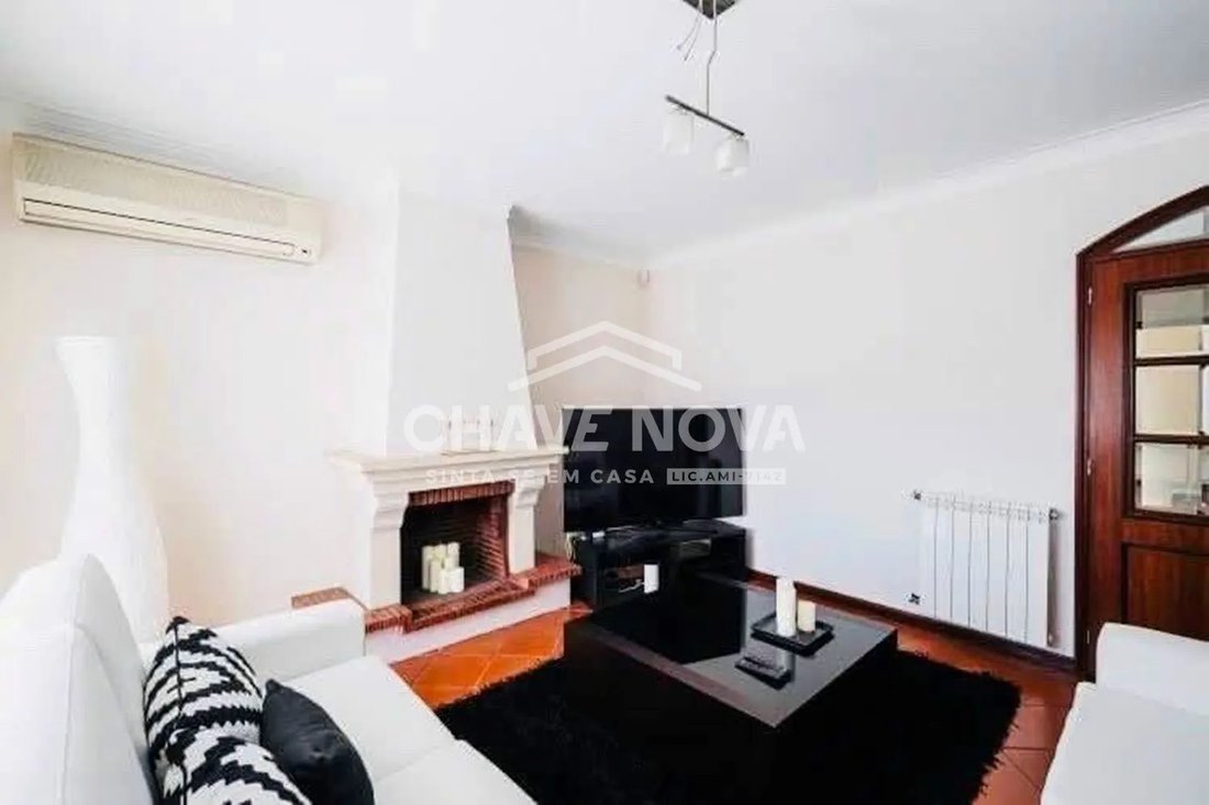 House in Vilar de Andorinho, Porto District, Portugal 4 - 17078590