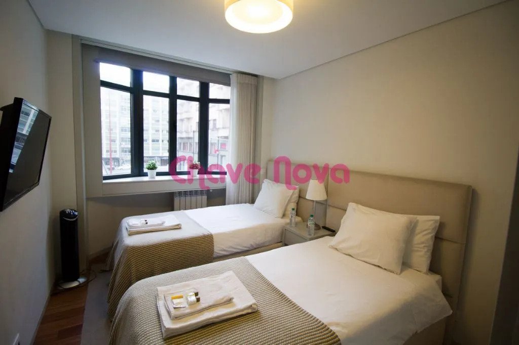 Apartment in Cedofeita, Santo Ildefonso, Se, Miragaia, Sao Nicolau e Vitoria, Porto District, Portugal 5 - 17079459