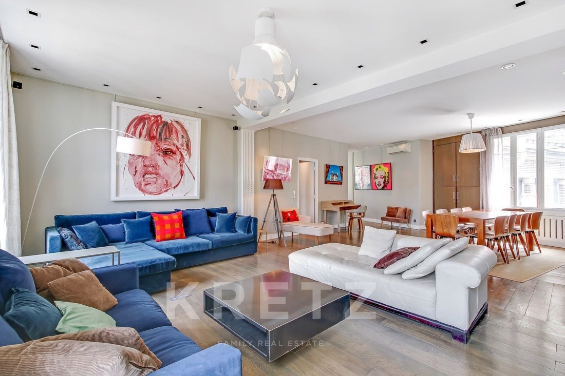 Apartment in Triangle d'Or, Paris 8e Arrondissement, Paris 4 - 17046622