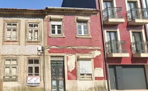 Townhouse in Cedofeita, Santo Ildefonso, Se, Miragaia, Sao Nicolau e Vitoria, Porto District, Portugal 1