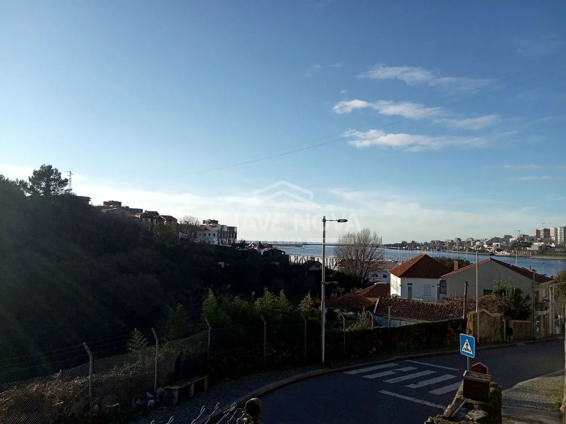 Land in Santa Marinha e Sao Pedro da Afurada, Porto District, Portugal 1 - 17080162