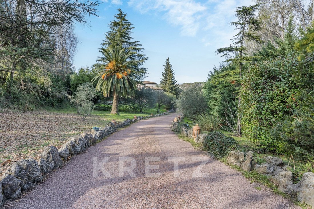 Villa in Mougins, Provence-Alpes-Côte d'Azur, France 3 - 16838650