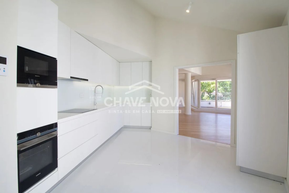 Apartment in Aldoar, Foz do Douro e Nevogilde, Porto District, Portugal 2 - 17079479
