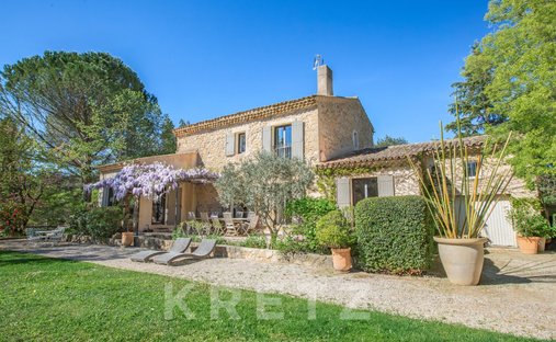 Country House in Saint-Marc-Jaumegarde, Provence-Alpes-Côte d'Azur, France 1