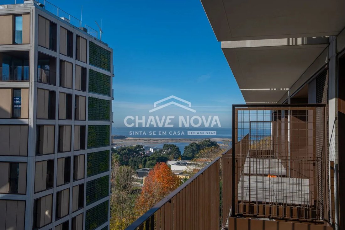 Apartment in Santa Marinha e Sao Pedro da Afurada, Porto District, Portugal 1 - 17080561