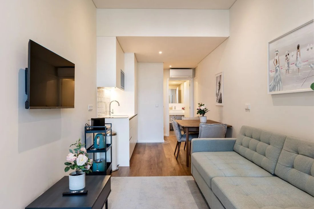 Apartment in Cedofeita, Santo Ildefonso, Se, Miragaia, Sao Nicolau e Vitoria, Porto District, Portugal 2 - 17081062
