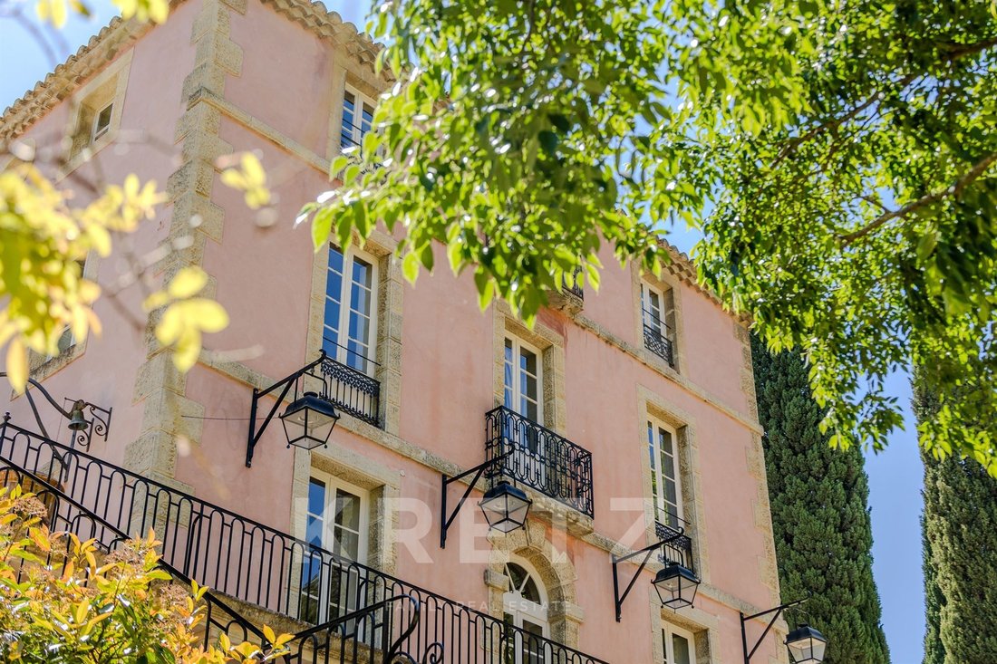 Estate in Saint-Rémy-de-Provence, Provence-Alpes-Côte d'Azur, France 4 - 16543288