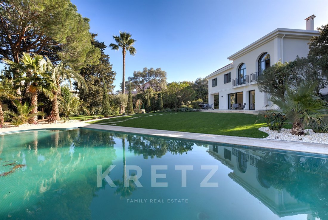 Villa in Juan les Pins-Gallice, Antibes, France 2 - 15241081