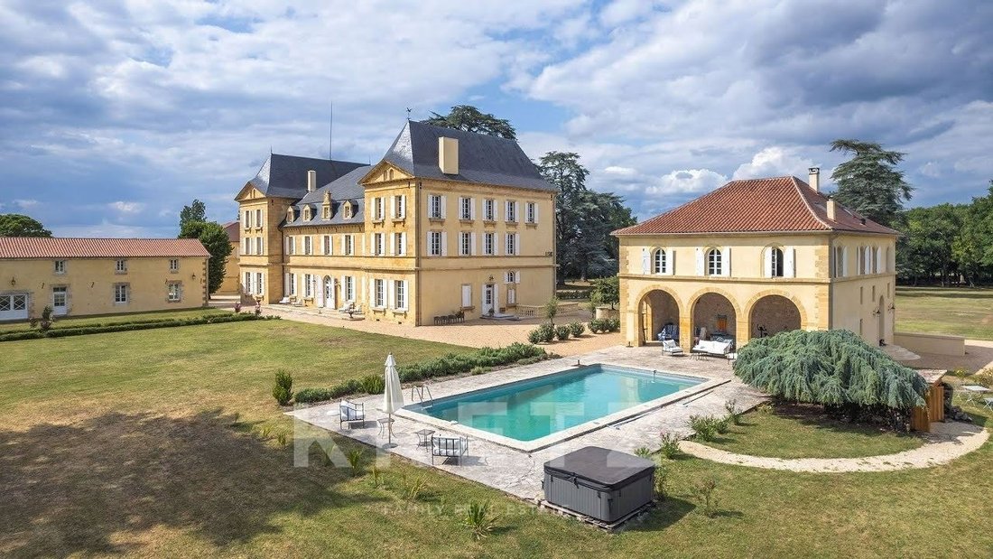 Apartment in Foirail, Bergerac, France 1 - 15859461