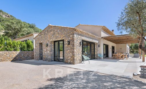 Villa in La Môle, Provence-Alpes-Côte d'Azur, France 1