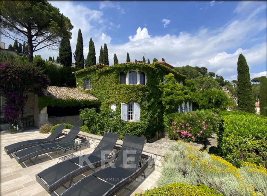 Villa in Mougins, Provence-Alpes-Côte d'Azur, France 1 - 15241288