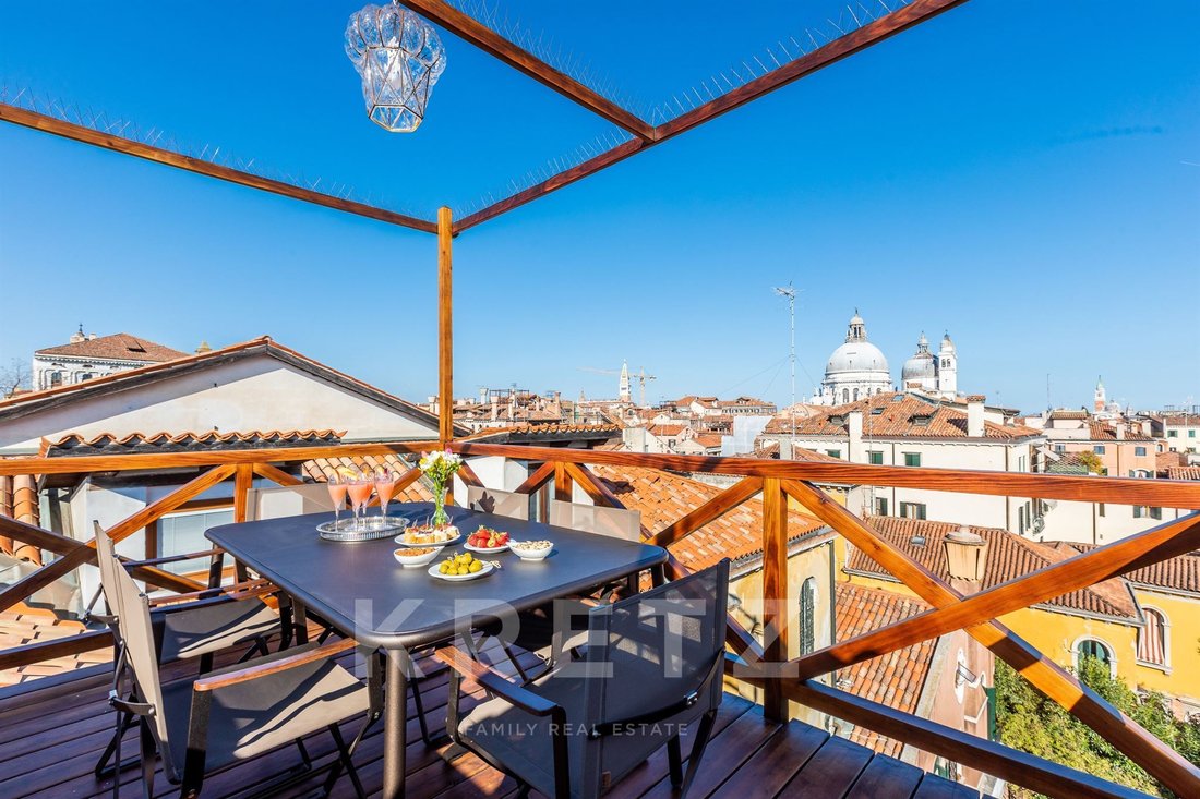 Apartment in Dorsoduro, Venice, Italy 1 - 16155282