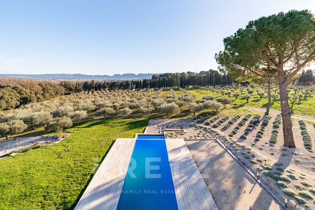 House in Saint-Rémy-de-Provence, Provence-Alpes-Côte d'Azur, France 3 - 17040254