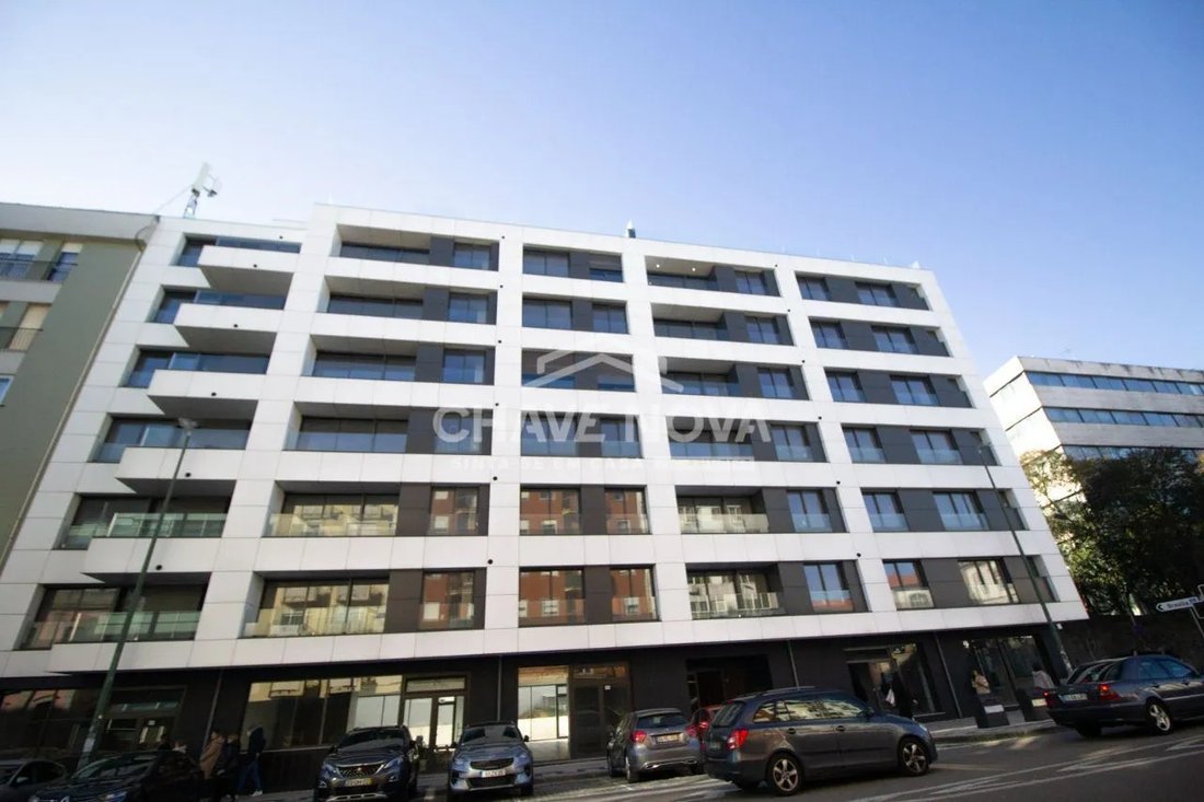 Apartment in Cedofeita, Santo Ildefonso, Se, Miragaia, Sao Nicolau e Vitoria, Porto District, Portugal 1 - 17078651